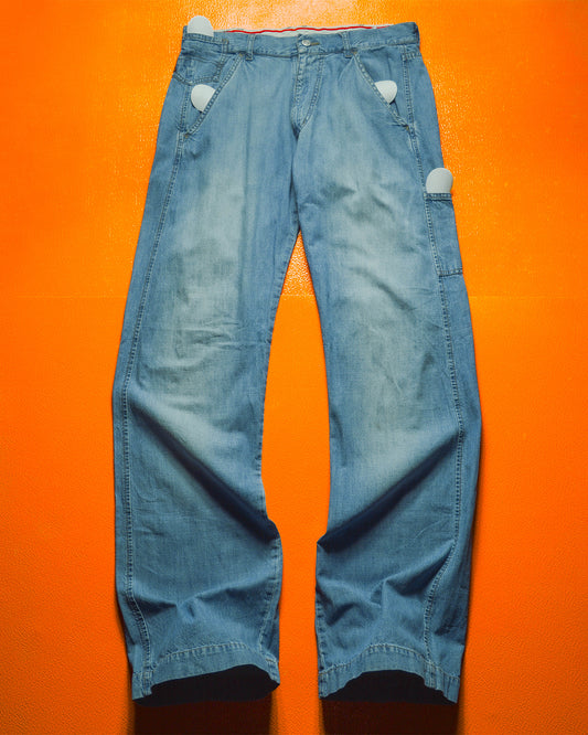 Light Wash Shifted Side Seam Asymmetrical Patch Pocket Jeans (~32~)