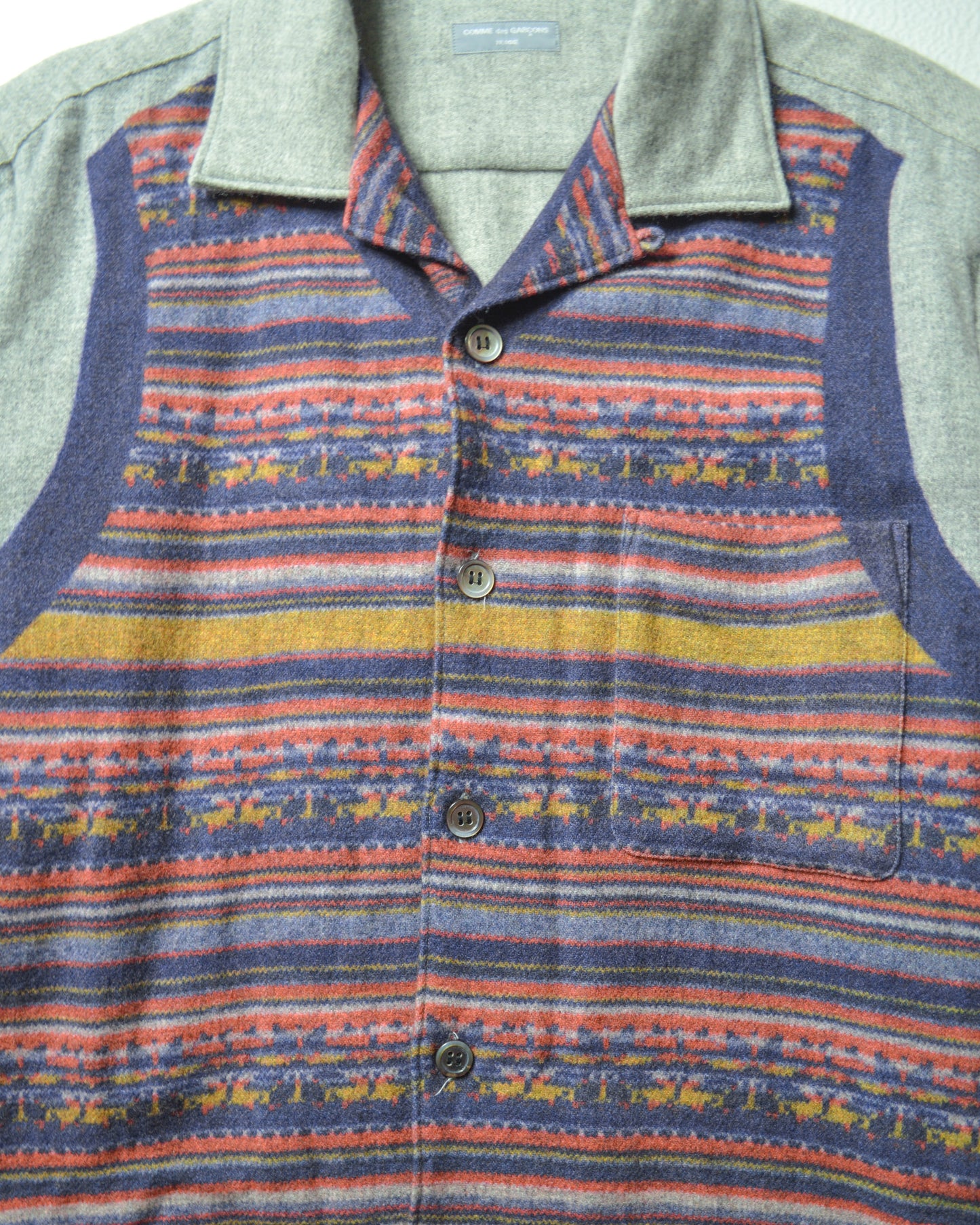 2001 Grandmas Knitted Vest Parody Print Shirt (~M~)
