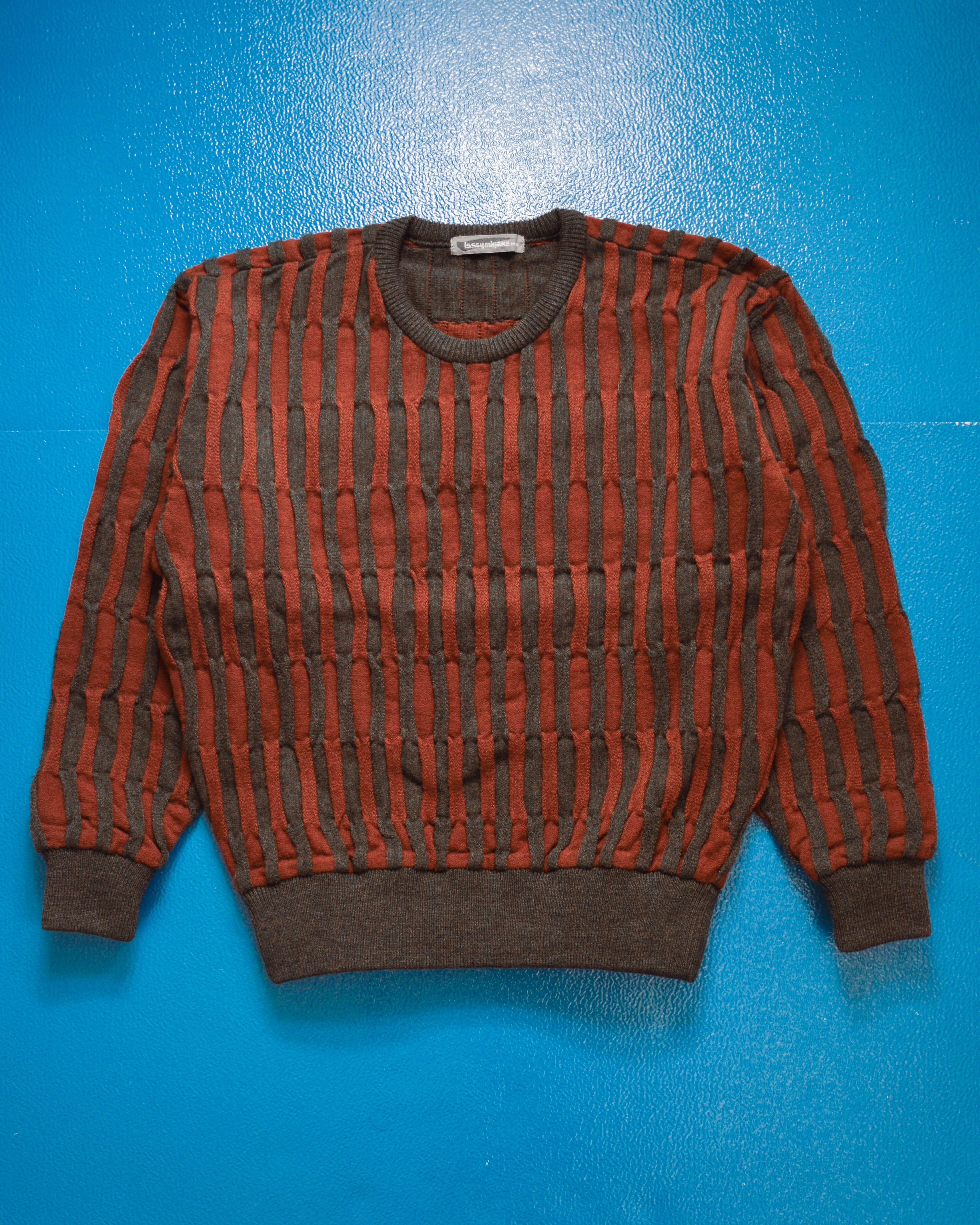 Issey Miyake 90s Red / Grey 3D Vertical Striped Knit