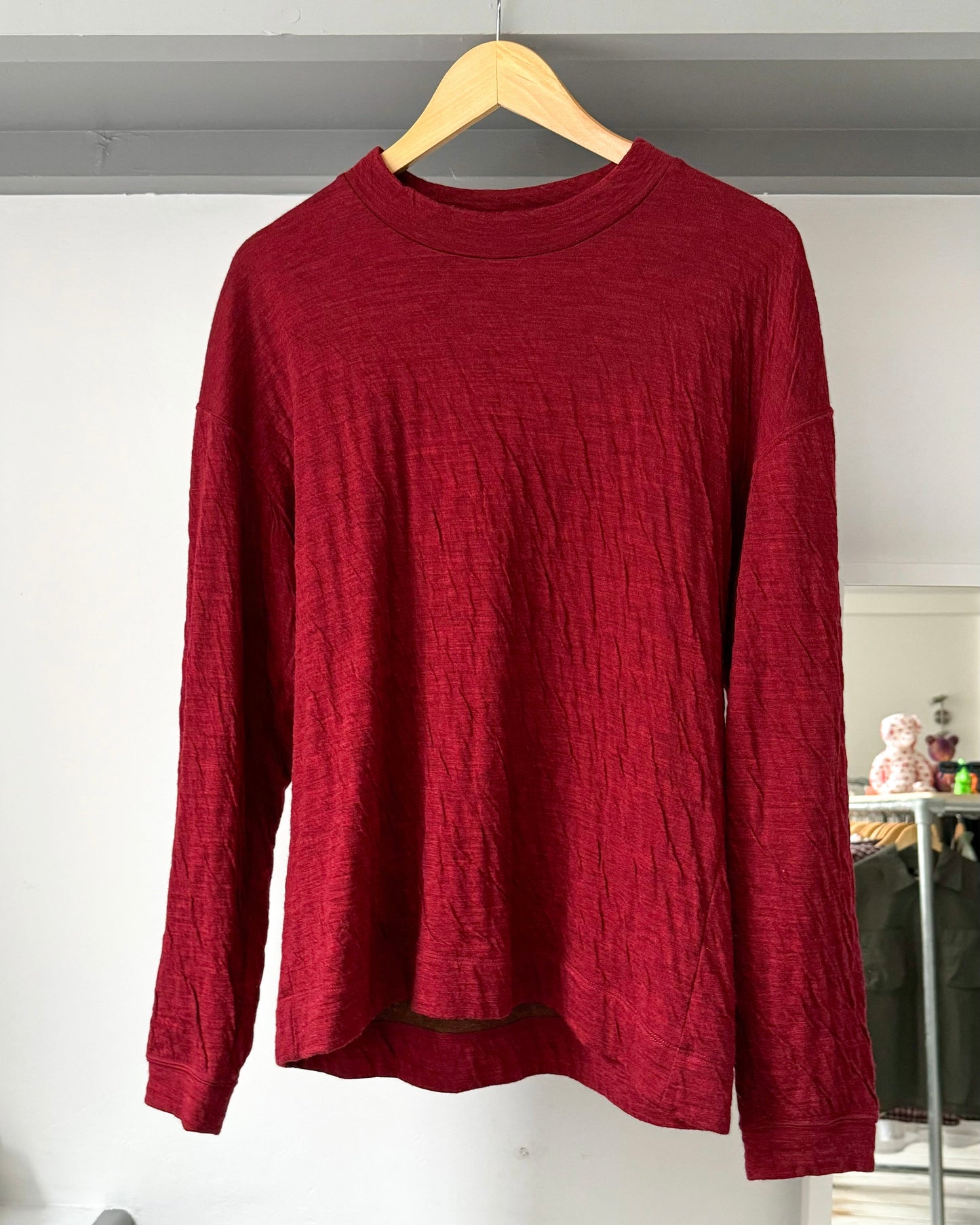 Blood Red Crinkle Process Sweatshirt / Jumper (~L~)