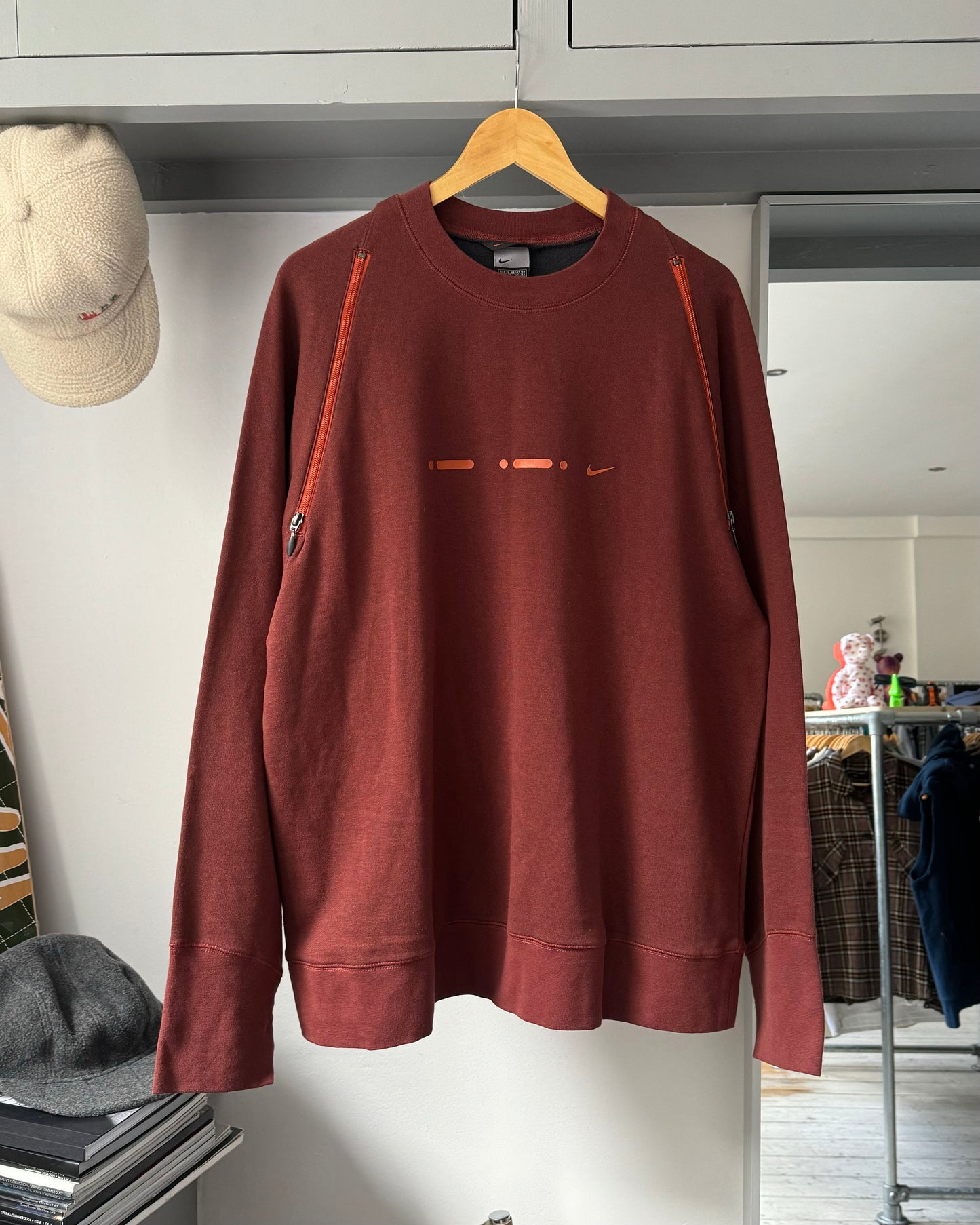 Fall 2001 Maroon / Orange Zip Ventilated Jumper (XL)