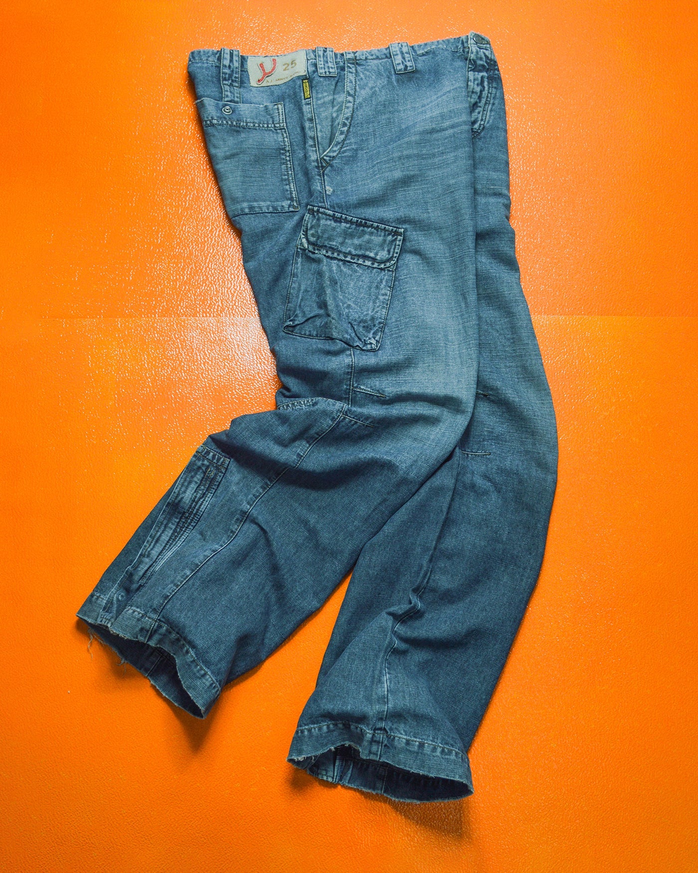 Relaxed Asymmetrical Medium Wash Blue Denim Cargo Pants (~32~)