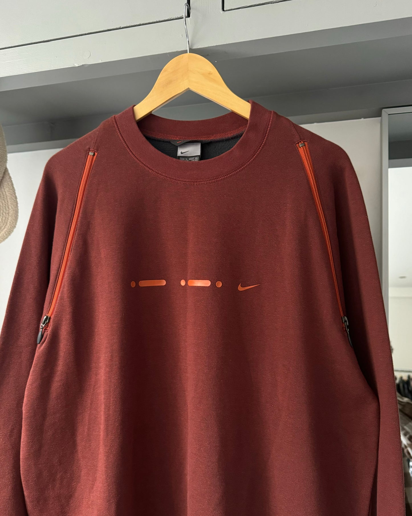 Fall 2001 Maroon / Orange Zip Ventilated Jumper (XL)