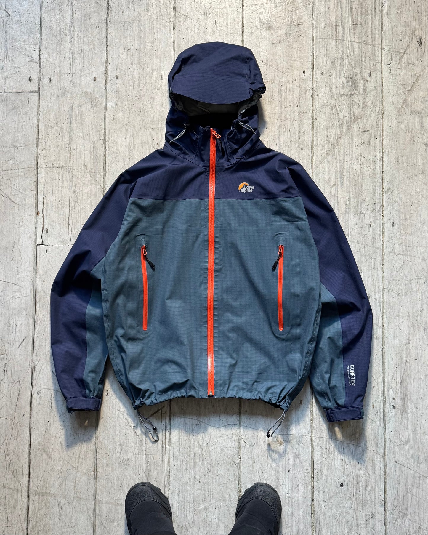 2000s  Blue / Orange Panelled Gore-tex Jacket (~M~)