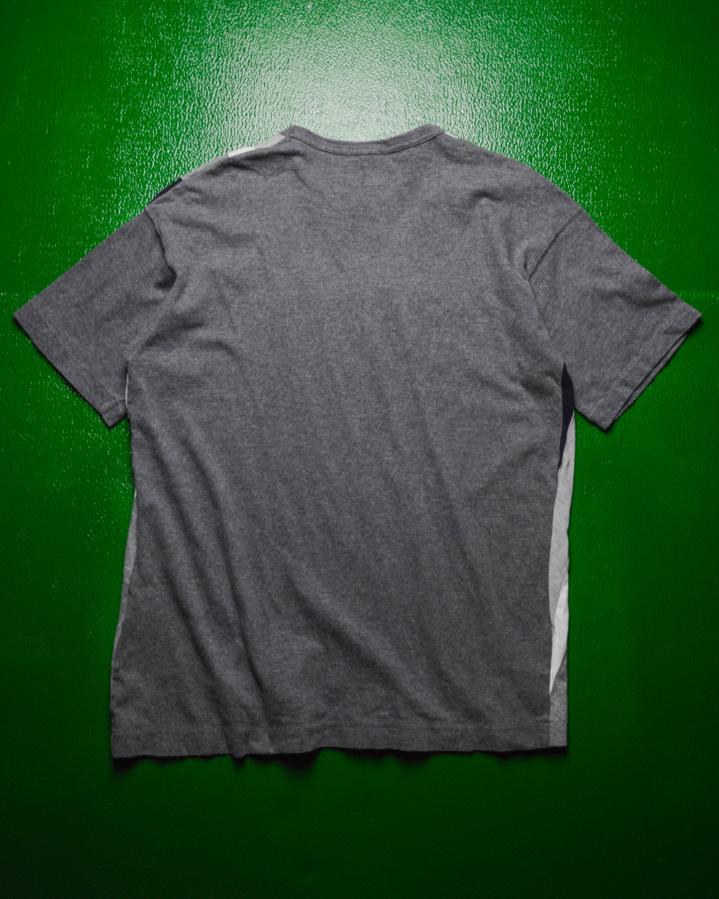 2000 Diagonal Panelled Grey T-shirt (~M~)