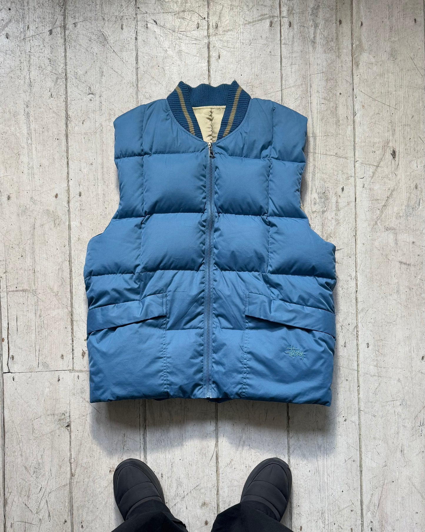 Late 90s Outdoor Blue Square Quilted Puffer Vest / Gilet (~L~)