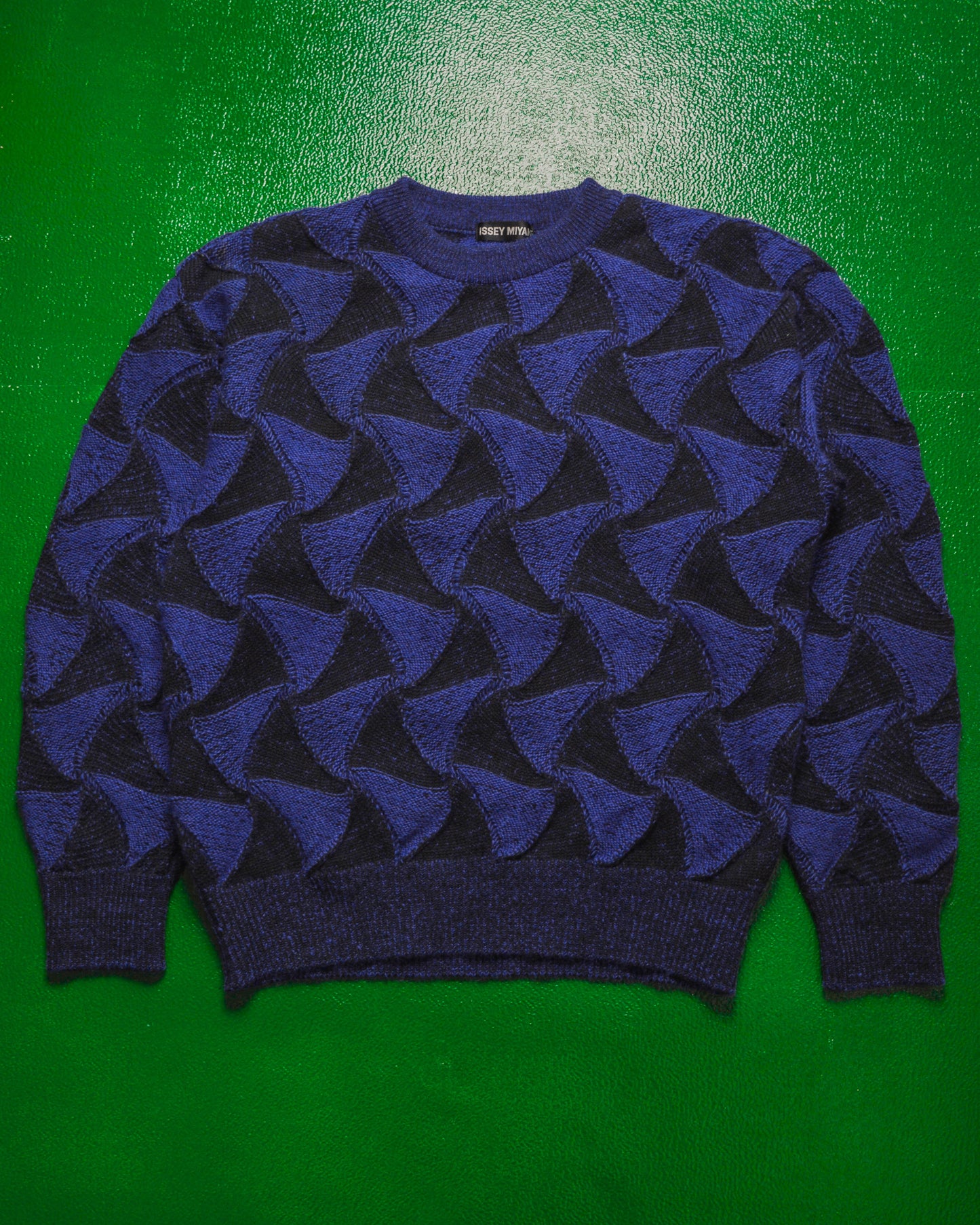 A/W 1992 Blue Black Wavy Cone Knit Jumper (~L~)