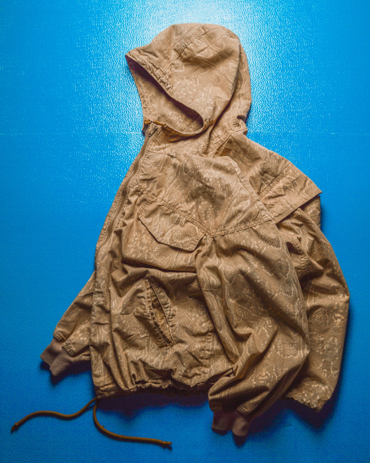 80s Snake Skin Print Hooded Light Zip Up Packable Jacket (~M~)