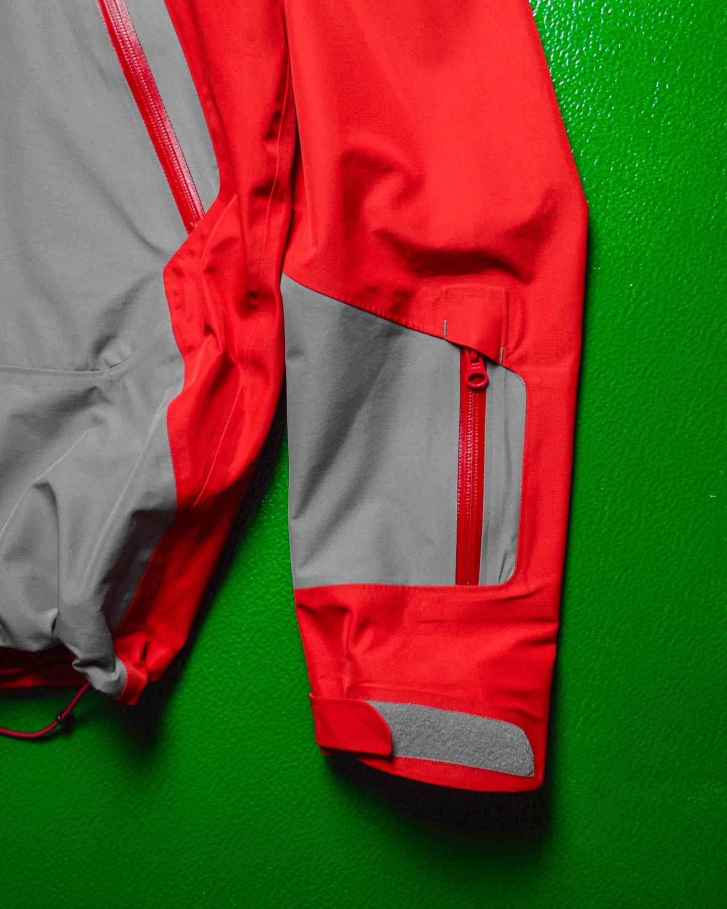 2009 Fragment Design X FYI Design Red Grey Panelled Taped Seam Technical Shell Jacket (S~M)