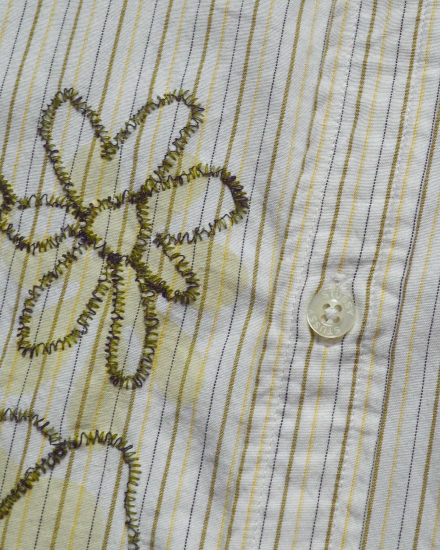 Striped Flowers White / Baby Yellow Shirt (L)