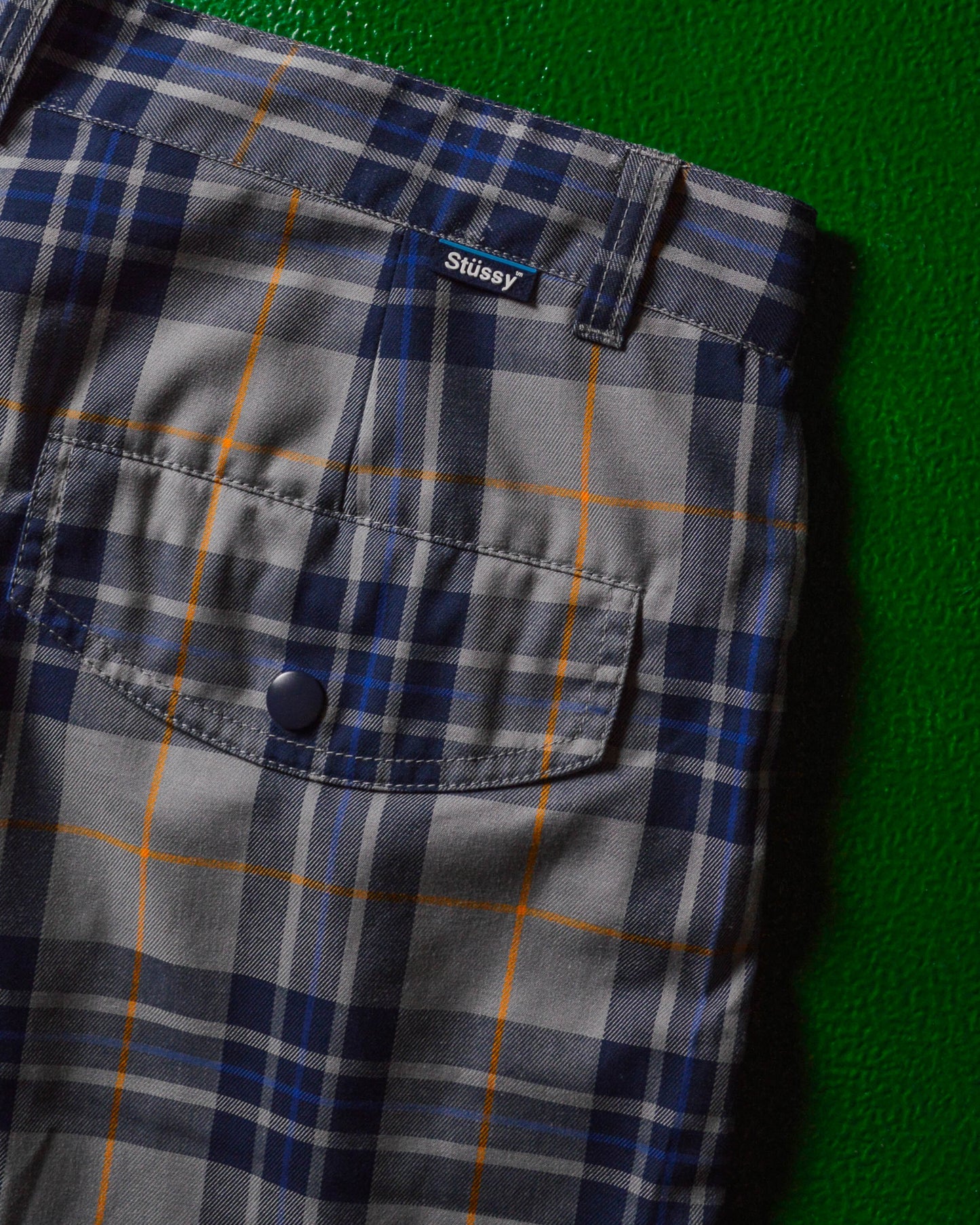 Early 2000s Plaid / Check Mesh Ventilation Shorts  (32~34)