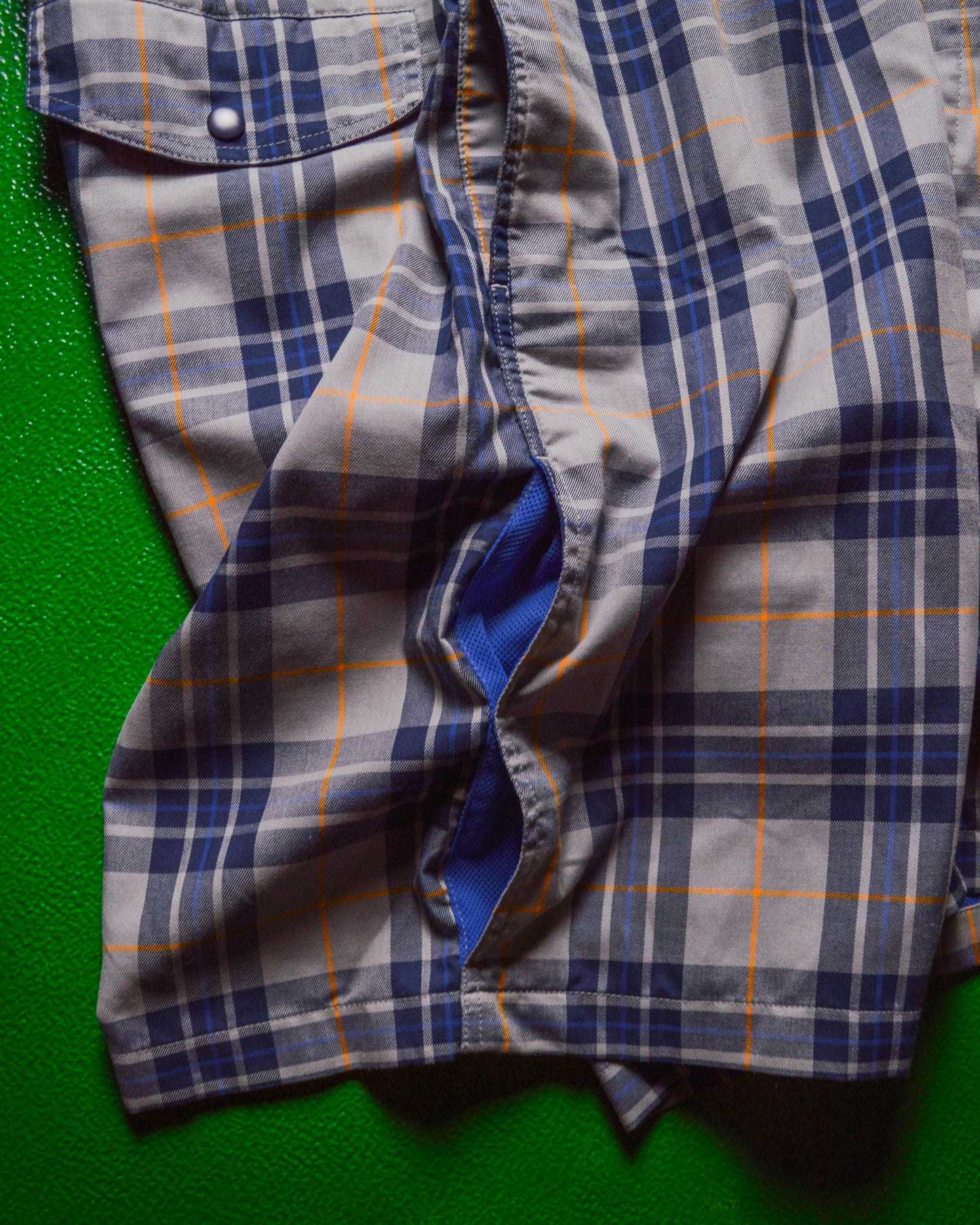 Early 2000s Plaid / Check Mesh Ventilation Shorts  (32~34)