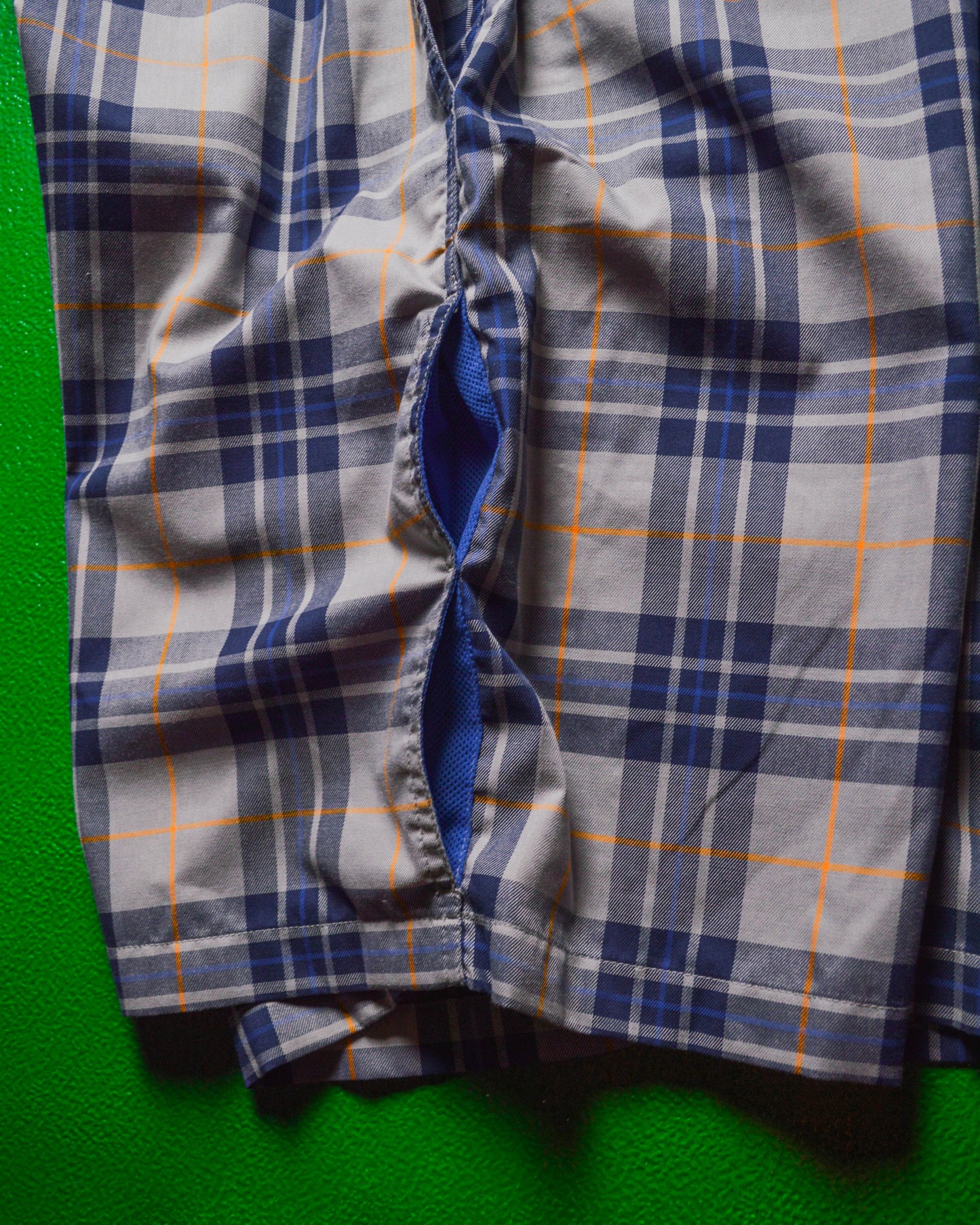Early 2000s Plaid / Check Mesh Ventilation Shorts  (32~34)