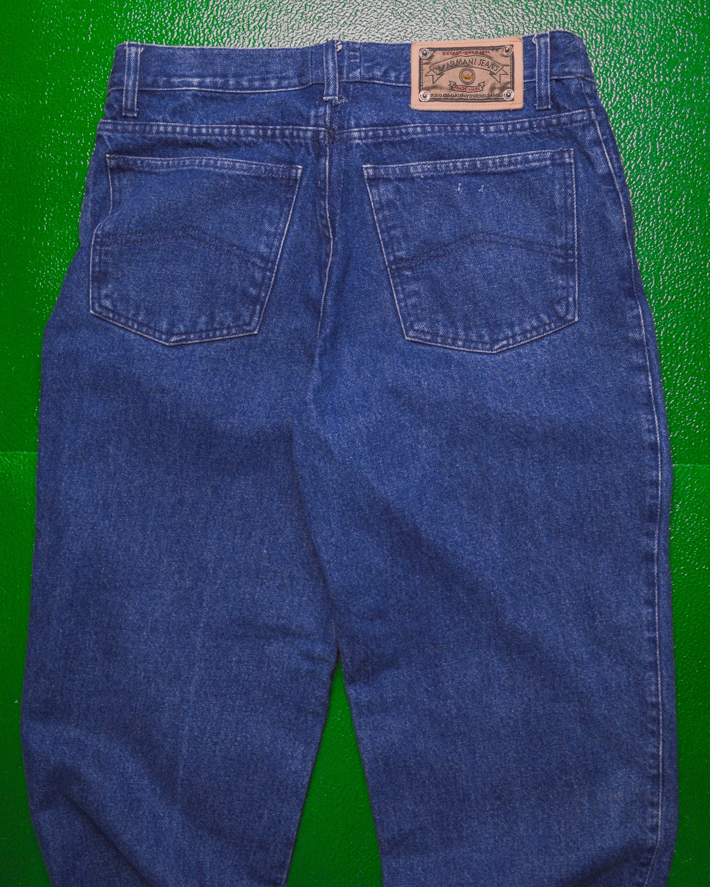 90s Dark Wash Jeans (32)
