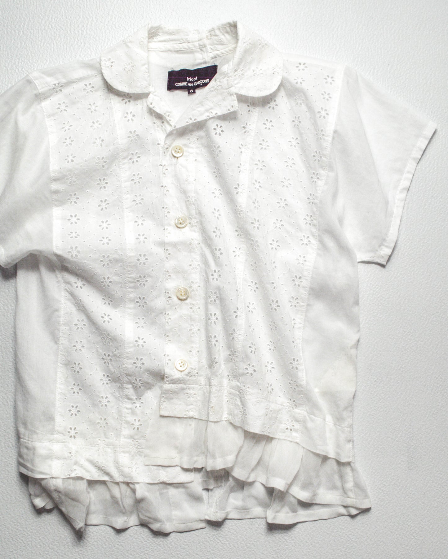 2011 Asymettrical White Floral Lace Panelled Button Up Shirt (S)