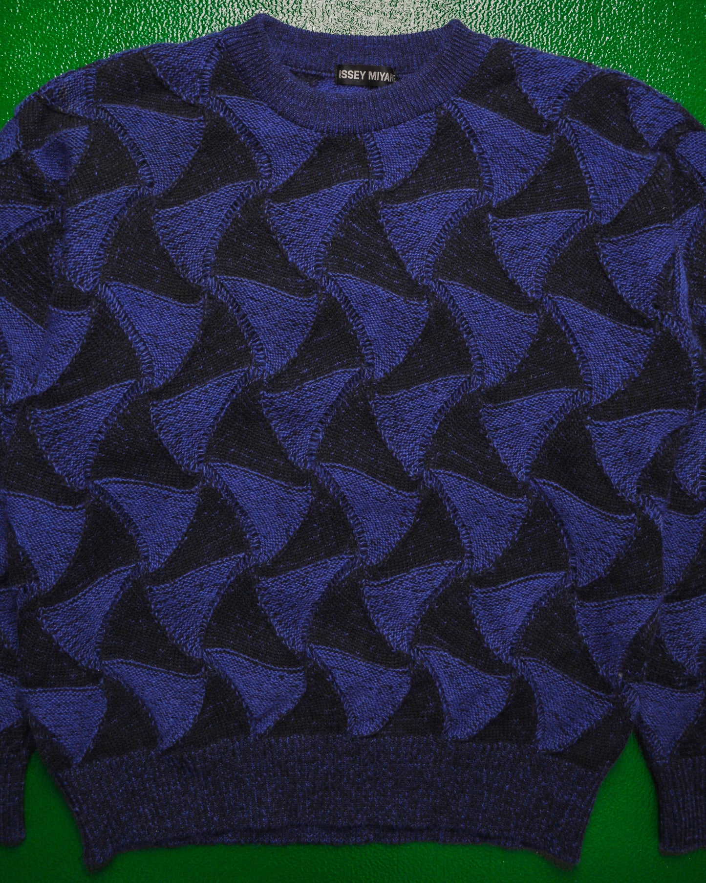 A/W 1992 Blue Black Wavy Cone Knit Jumper (~L~)