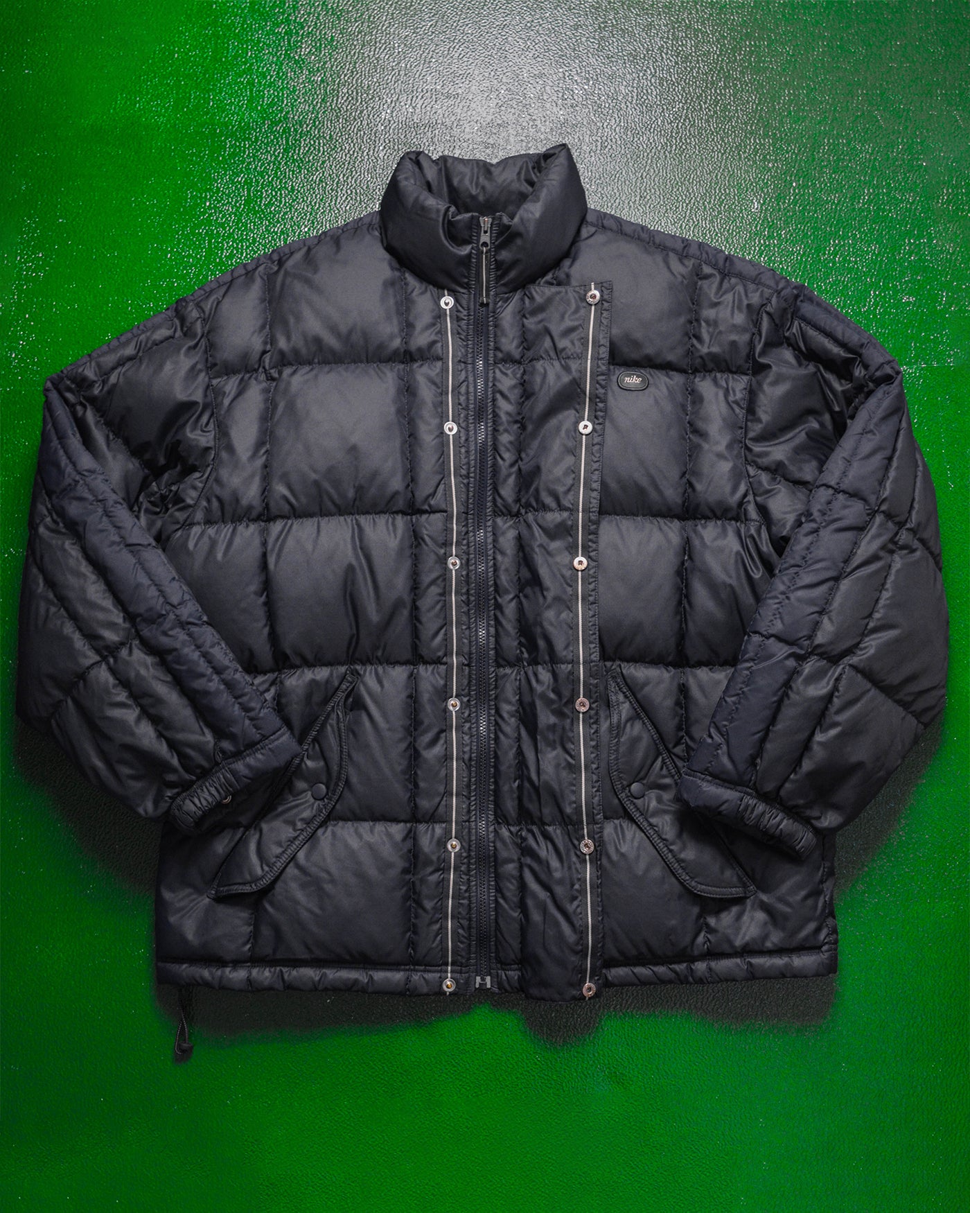 Fall 2000 Square Quilted Deep Navy Puffer Jacket (L~XL)