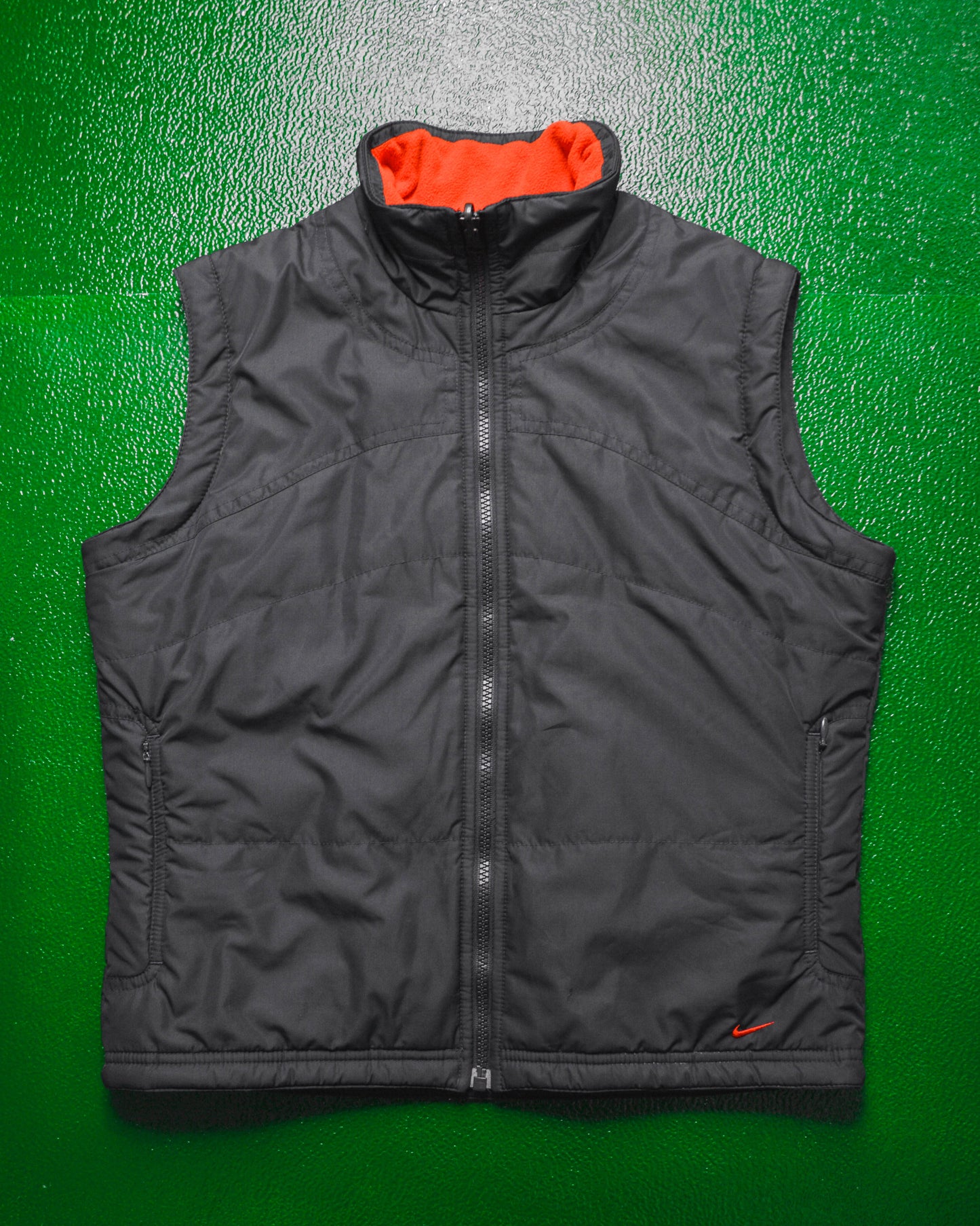 Reversible Fleece  Nylon Red  Black Vest (~M~)