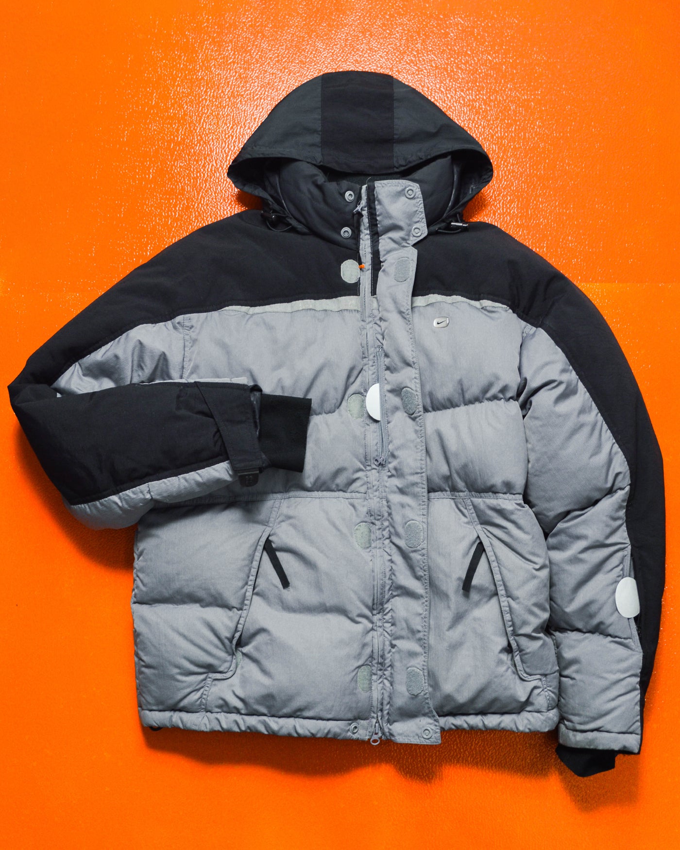 Fall 2003 Sports Deluxe Series Two - Tone Spine Panelled Puffer Jacket  (L)