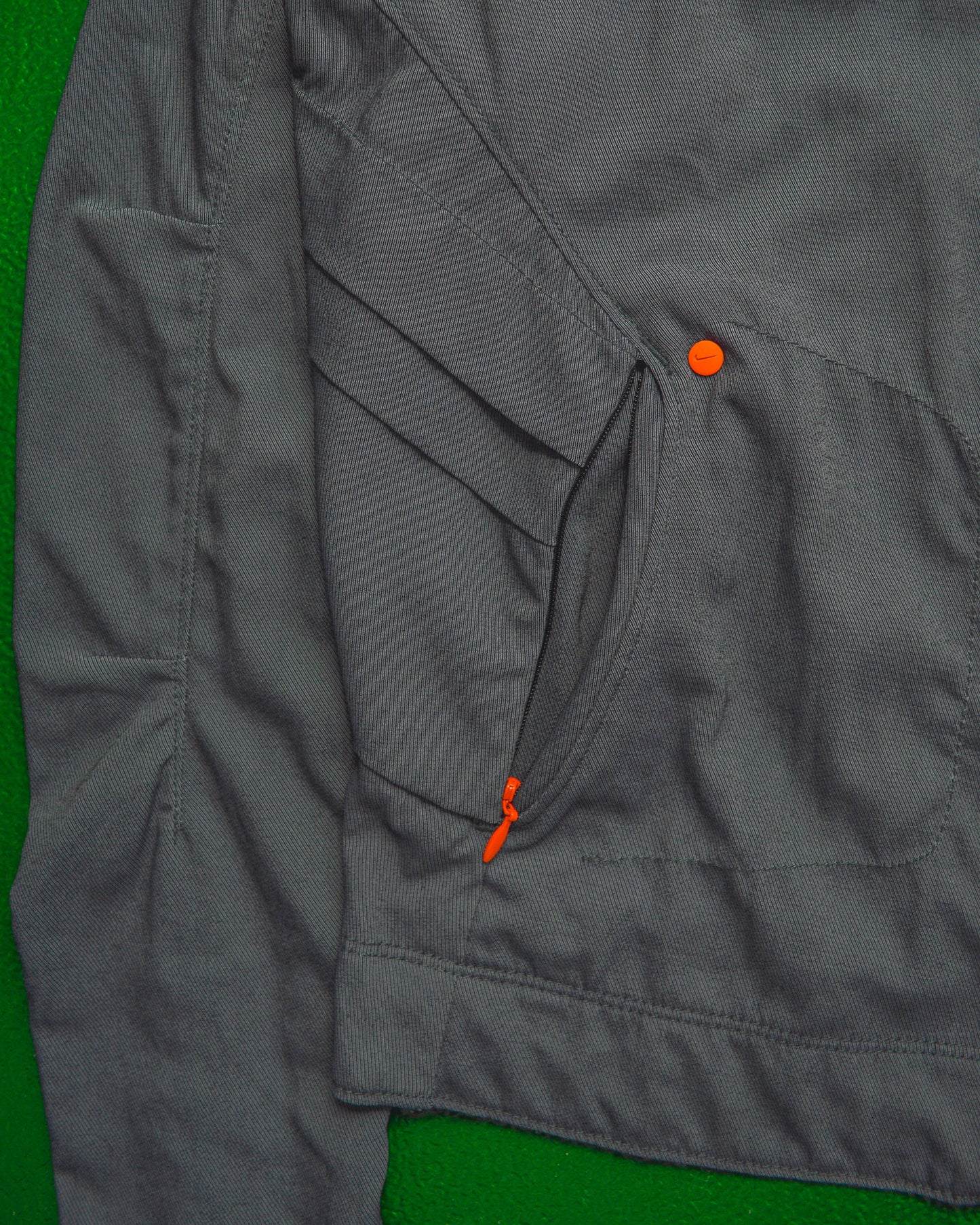 Spring 2006 Articulated Grey Gill Jacket (L)