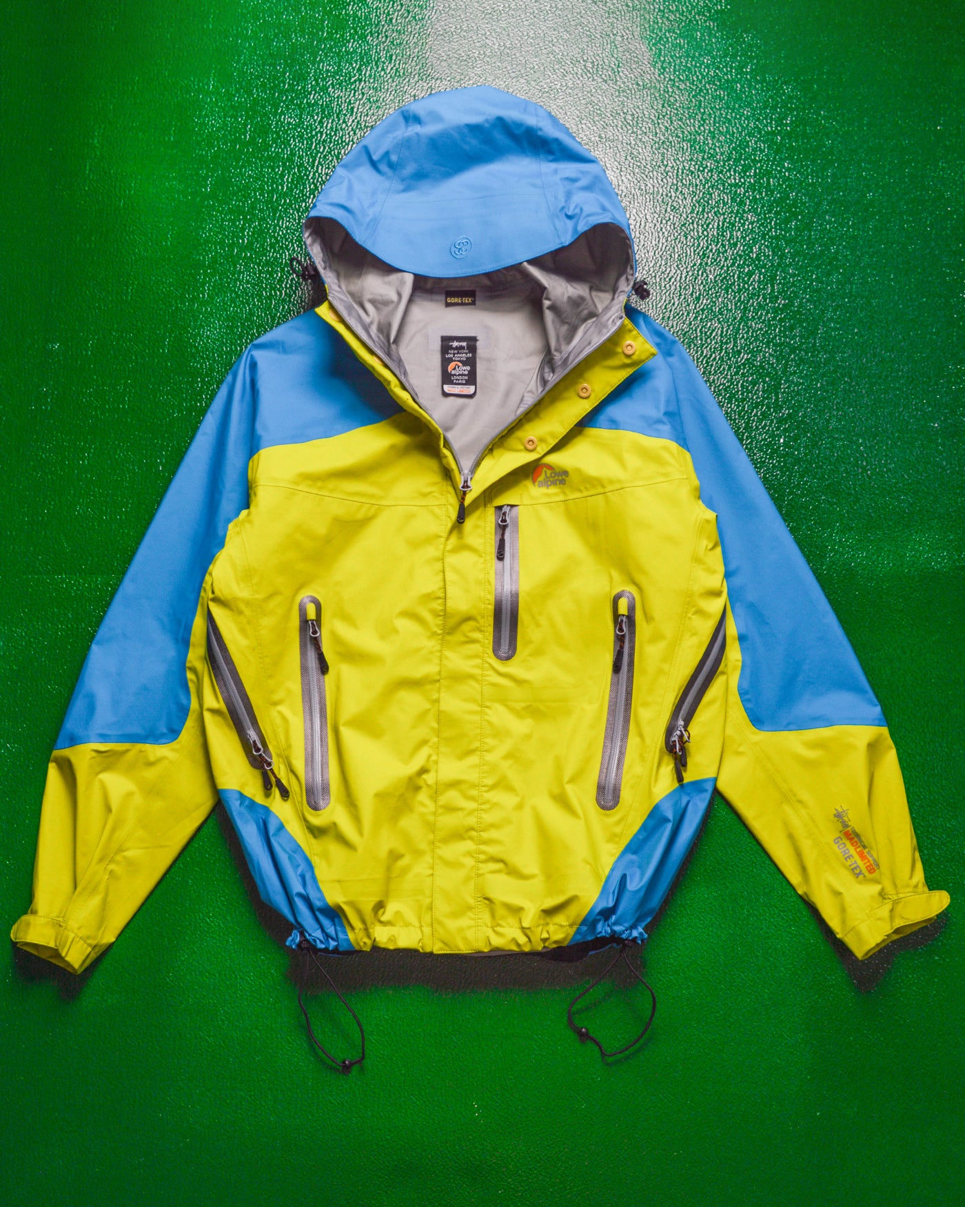 Lowe Alpine F/W 11 Blue / Yellow Packable Panelled Gore-Tex Mountain Jacket  (M)