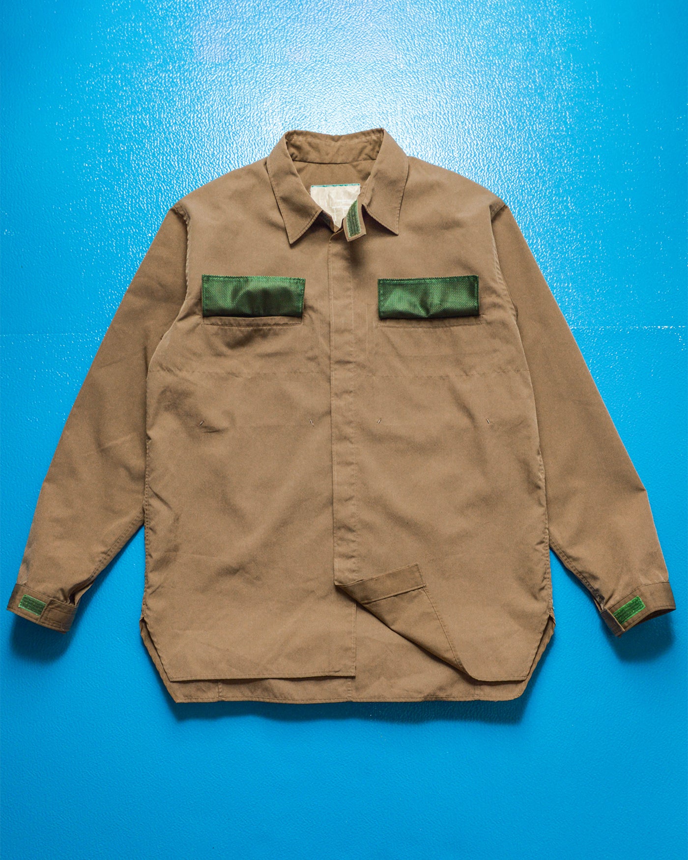 AW 1999 Ambivalence Brown / Green Minimal Mesh Lined Pocket Work Shirt (~S~)