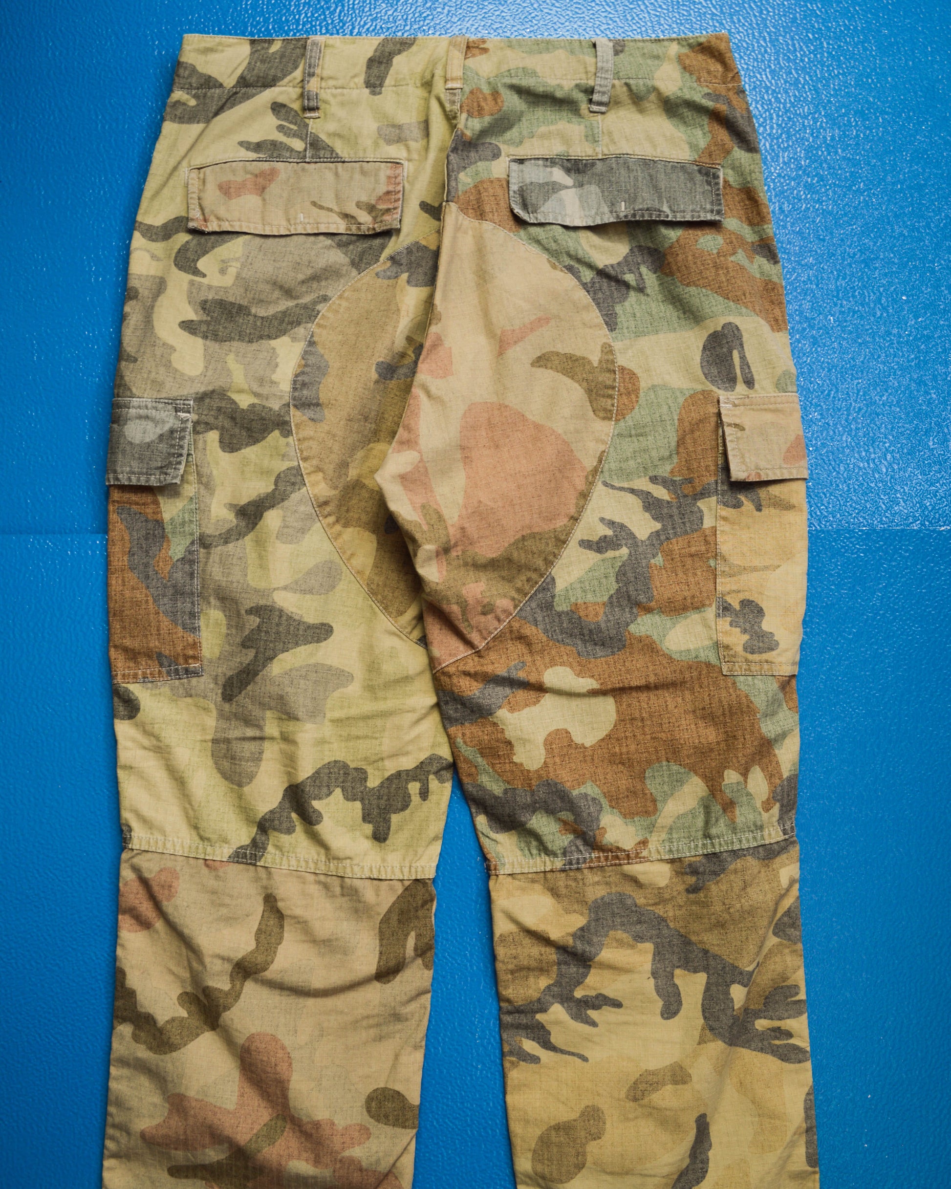 GOODENOUGH 90s Crazy Camo Patchwork Cargo Pants (30~32)