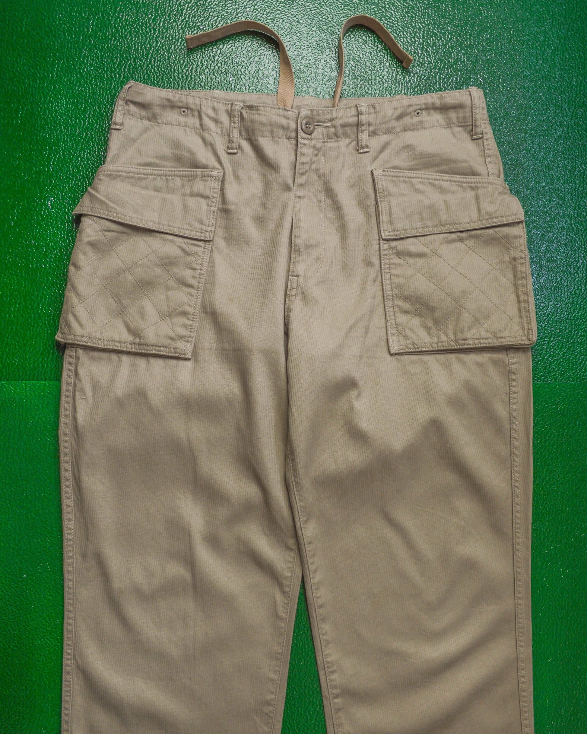 goodenough 90s Dual Compartment Patch Pocket Tan Cargo Pants (~32~)