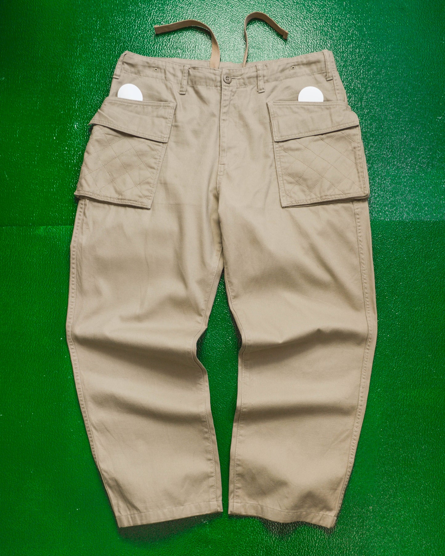 goodenough 90s Dual Compartment Patch Pocket Tan Cargo Pants (~32~)