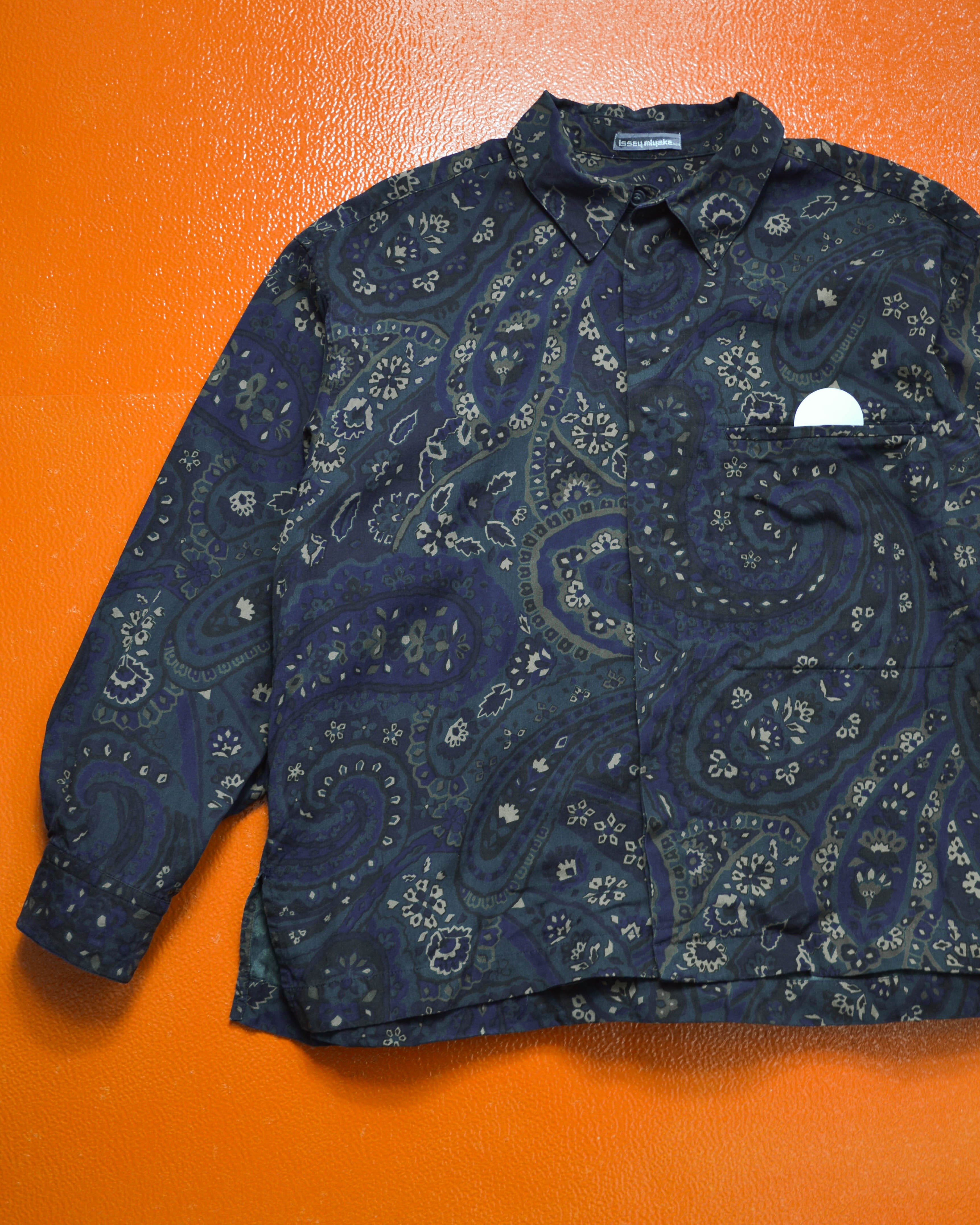 Issey Miyake 80s Navy Paisley Shirt (S~M) – shop.allenreji