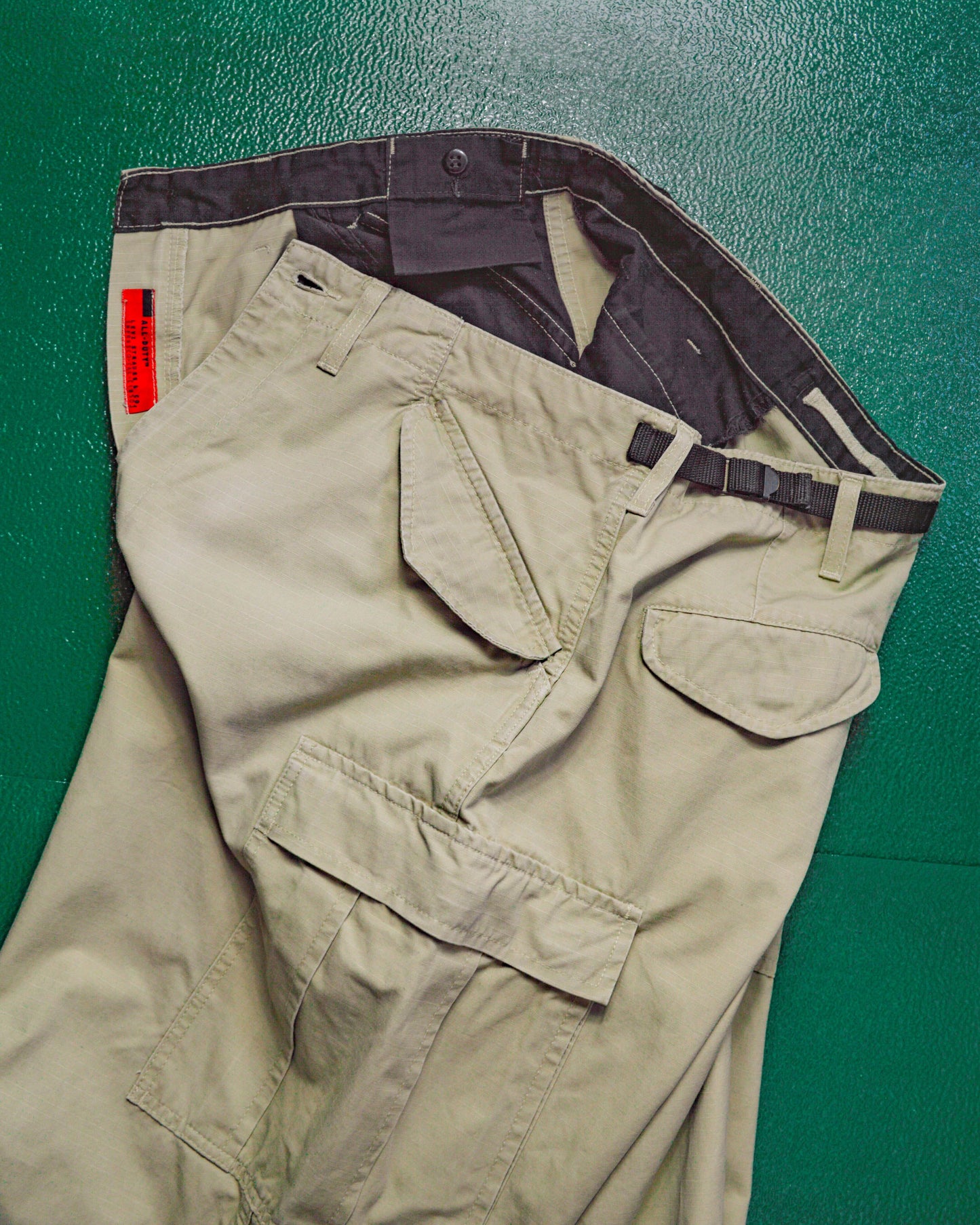 Levi's All- Duty Beige Military Style Cargo Pants (36)