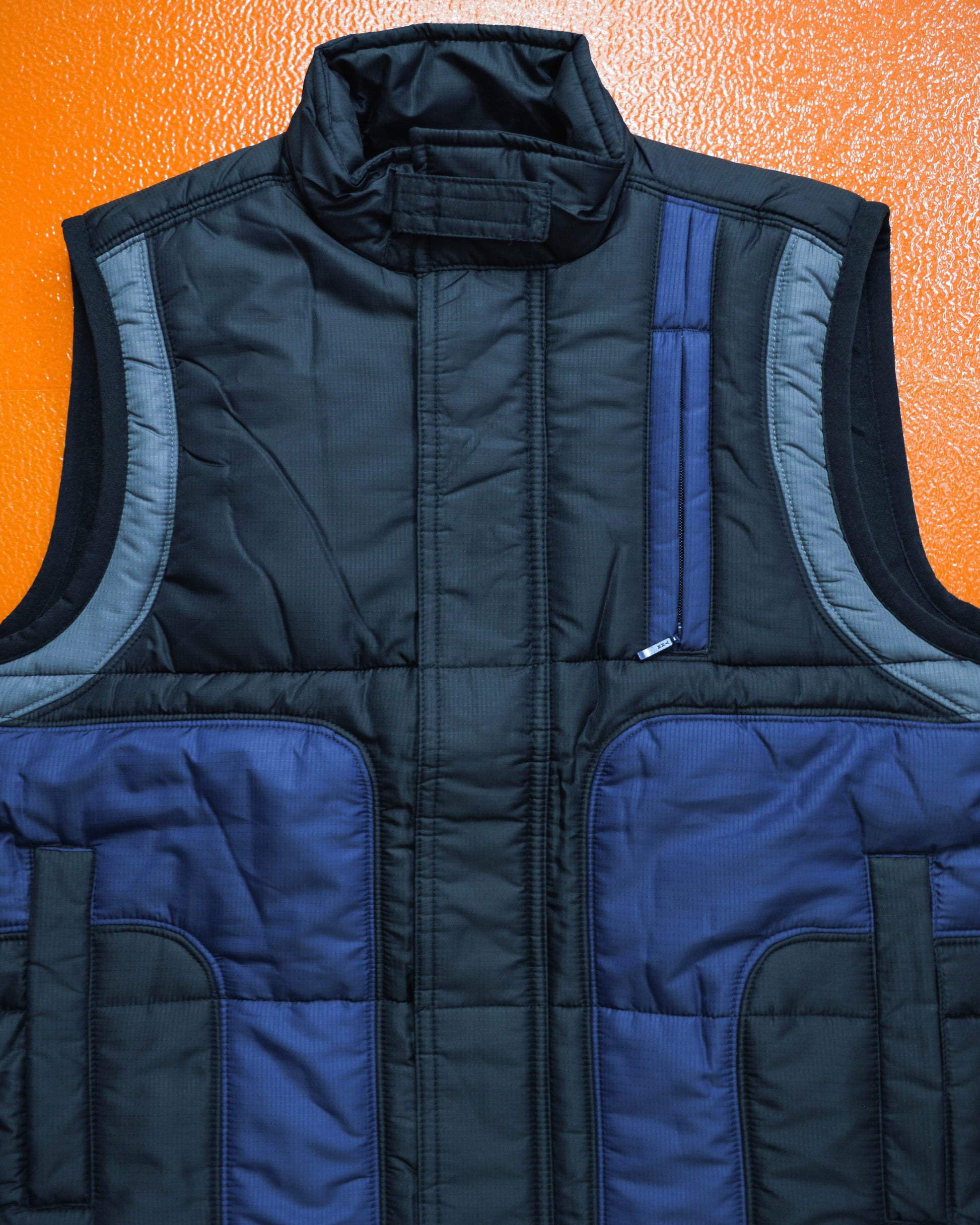 Nike Fall 2001 Black Blue Grey Padded Panelled Gilet / Vest (~S~)