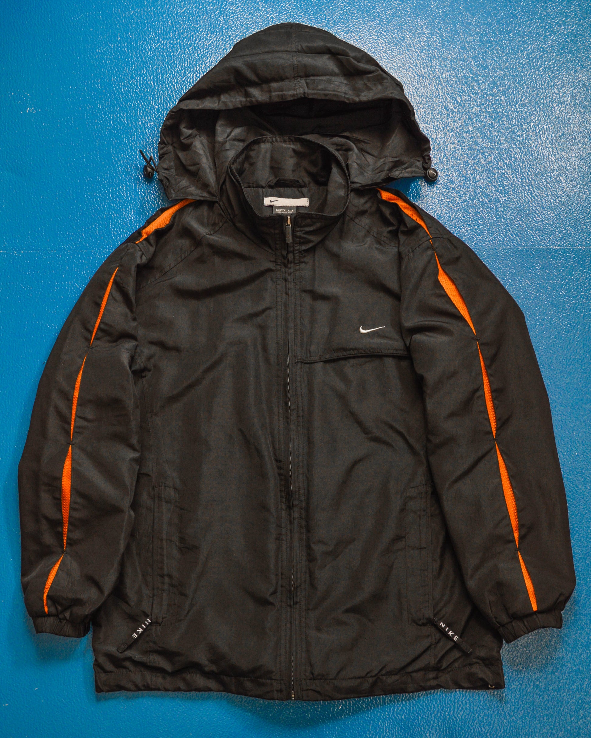 Nike Fall 2001 Tectonic Style Orange Mesh Accent Black Windbreaker Jacket (S)