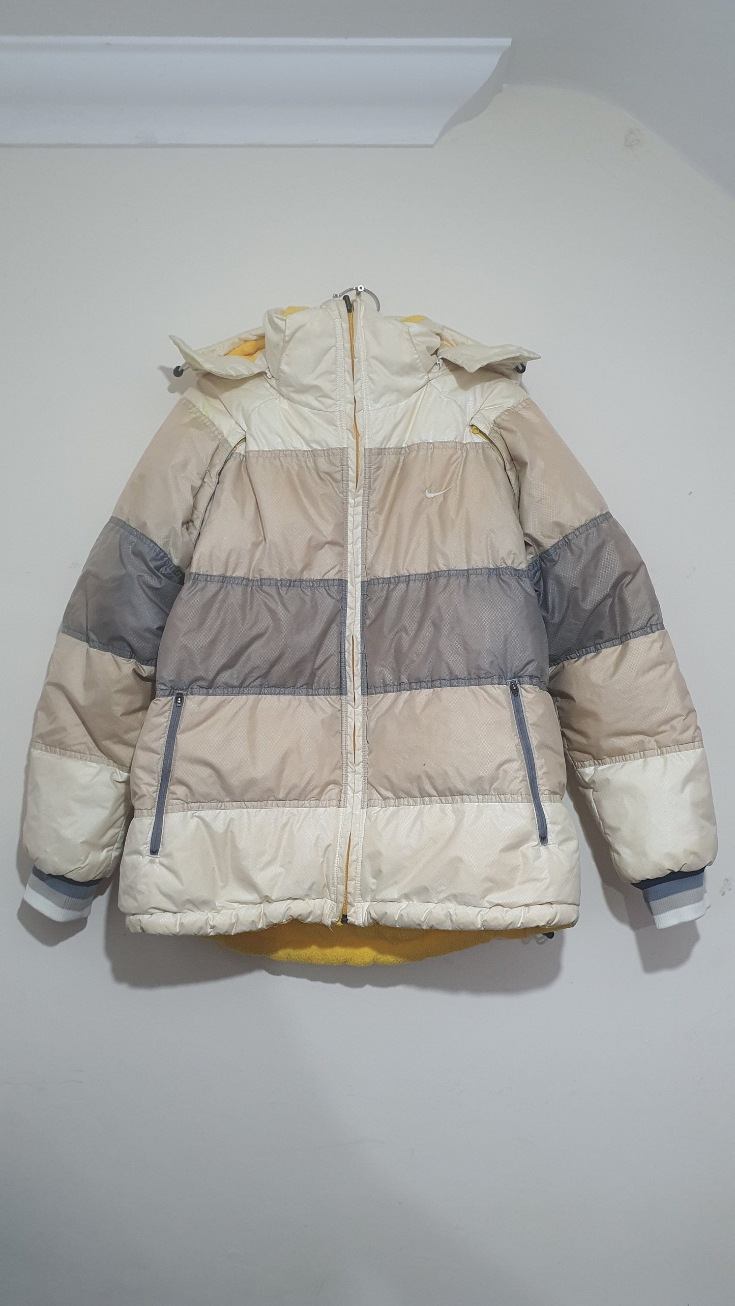 Nike Reversible Colour Blocked / Fleece Puffer Jacket (~L~)