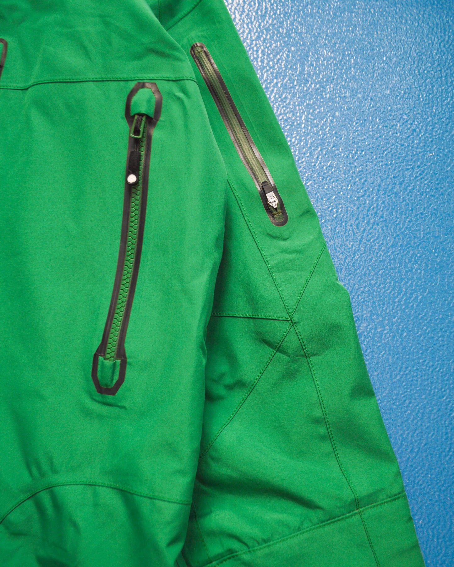 Stussy AFDICEGEAR A/W11 Green Asymmetrical Curved Zip Gore-tex Jacket (~M~)