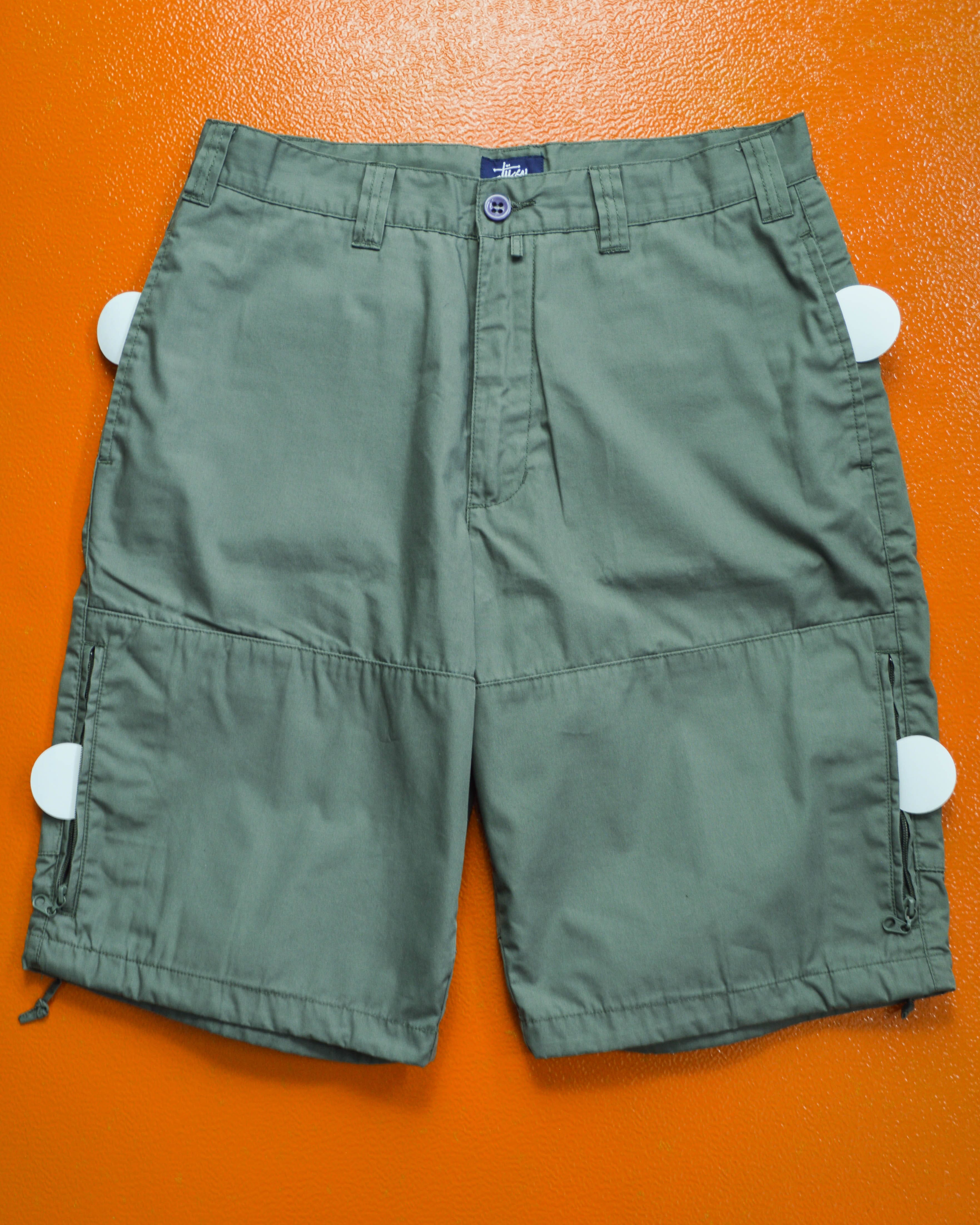 Shorts with pockets hot sale on the side