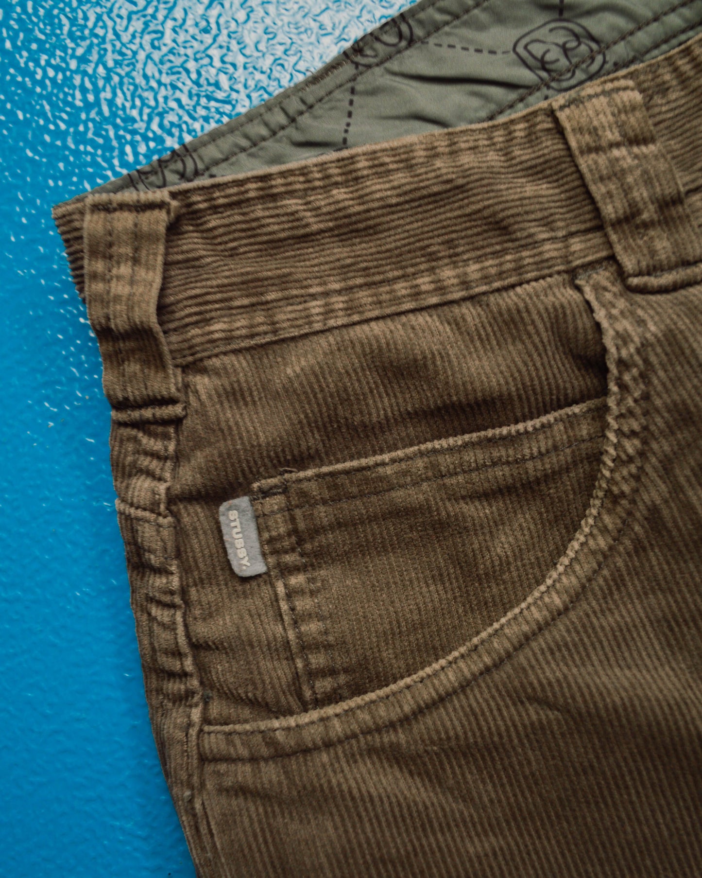 Stussy Stucci Cargo Panel Corduroy Grey/Brown Shorts ( ~29~)